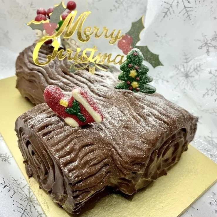 Christmas Chocolate Log Cake